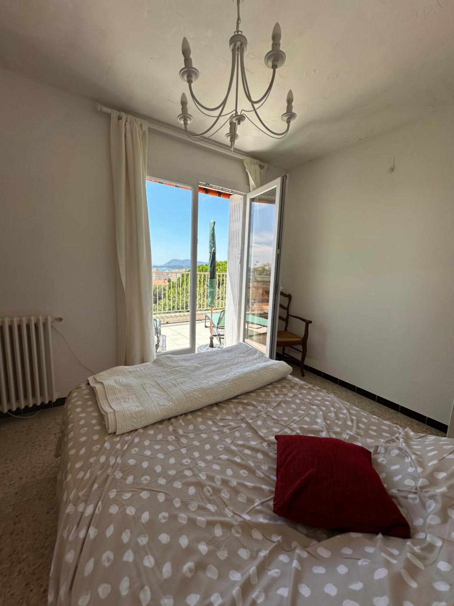 Апартаменты T4 Avec Terrasse Et Garage Prive Тулон Экстерьер фото